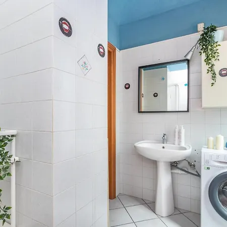 Sunny By Wonderful Italy *